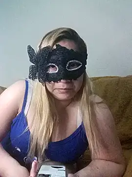 Curiososhorny online show from March 2026 01:47:01 PM