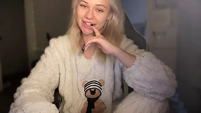 Leylia Lily online show from March 2026 09:03:01 AM