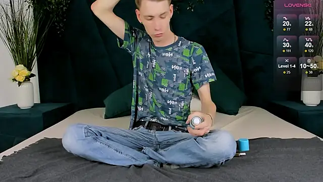 Snapshot of Erick_Wilson chatting on October 2025 07:53:02 AM Erick Wilson online show from October 2025 07:53:02 AM