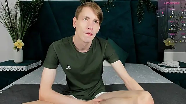 Snapshot of Erick_Wilson chatting on December 2025 07:43:02 AM Erick Wilson online show from December 2025 07:43:02 AM