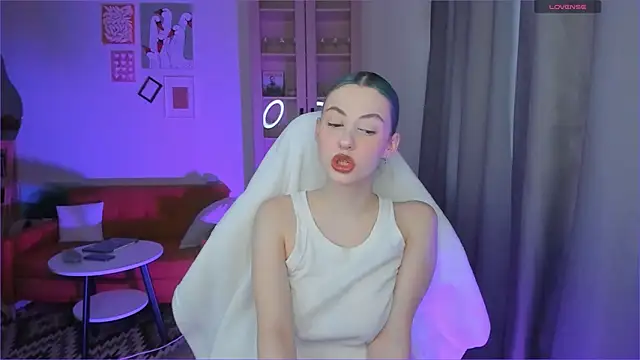 AdeleBabyGirl online show from March 2026 04:55:01 AM