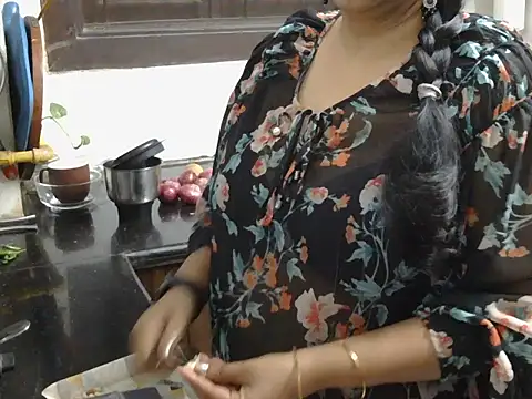 Hot Sonniyaa online show from February 2026 08:38:01 AM