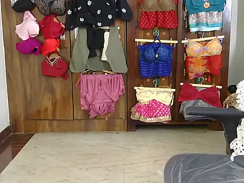 Snapshot of Hot_Sonniyaa chatting on March 2026 05:11:02 PM Hot Sonniyaa online show from March 2026 05:11:02 PM