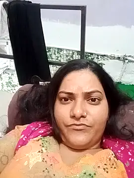 Snapshot of Anushka_Singh0 chatting on February 2026 10:37:02 AM Anushka Singh0 online show from February 2026 10:37:02 AM