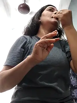 Anushka Singh0 online show from April 2026 07:16:01 AM