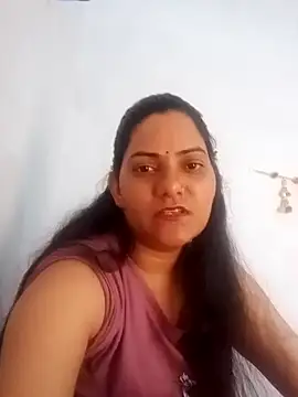 Snapshot of Anushka_Singh0 chatting on February 2026 06:45:02 AM Anushka Singh0 online show from February 2026 06:45:02 AM