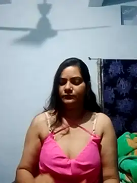 Snapshot of Anushka_Singh0 chatting on February 2026 12:21:02 AM Anushka Singh0 online show from February 2026 12:21:02 AM