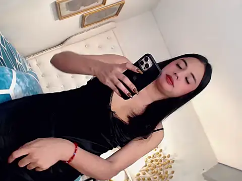 camillejoson online show from May 2026 12:05:02 AM