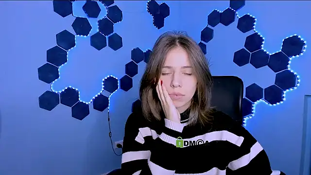 cleo cool online show from February 2026 12:59:02 PM