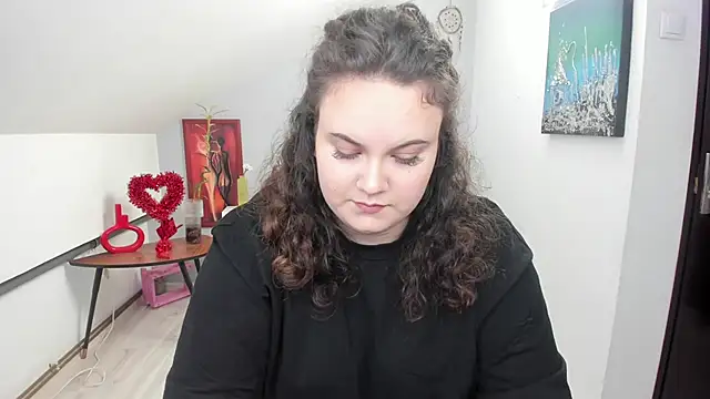 Snapshot of ElviraJoness chatting on February 2026 12:15:02 PM ElviraJoness online show from February 2026 12:15:02 PM