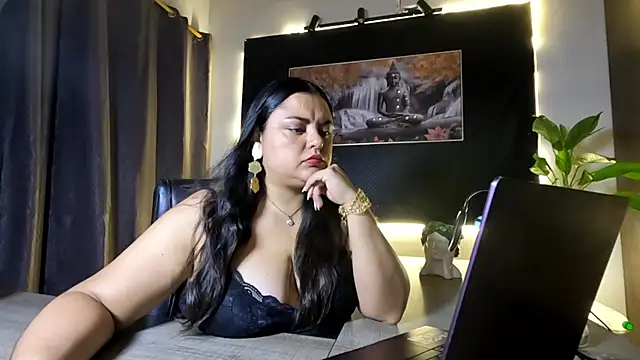 AzaraOnyx online show from June 2026 12:48:02 PM