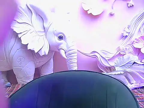 Bold-latinaa online show from March 2026 10:27:02 AM