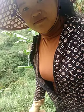 Snapshot of nelina_12345 chatting on May 2026 04:05:02 AM nelina 12345 online show from May 2026 04:05:02 AM