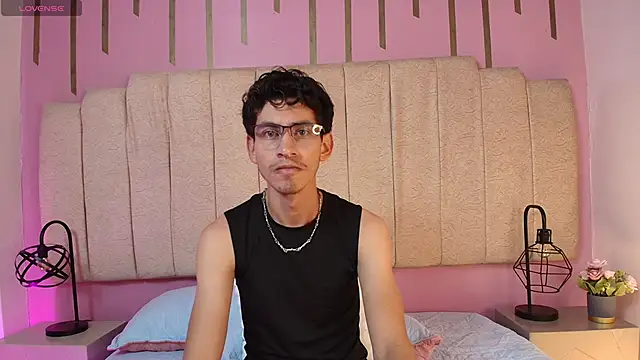 skinny jean  online show from February 2026 01:55:02 PM