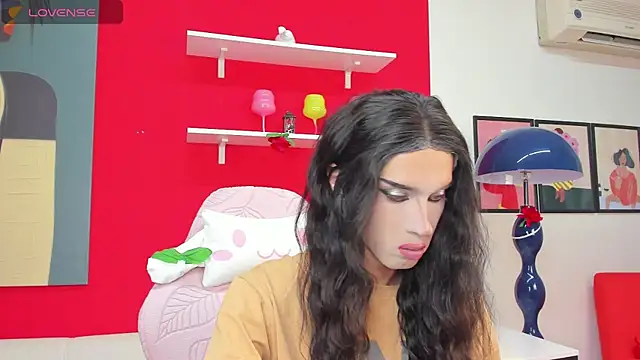 MadisonEsprit online show from April 2026 03:08:01 AM