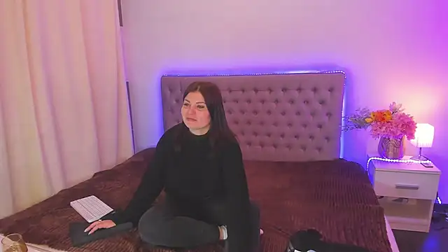 AmandaHoppe online show from May 2026 05:01:01 AM