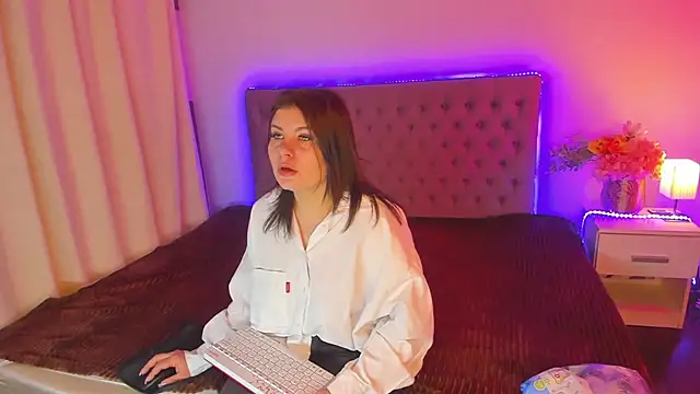 AmandaHoppe online show from April 2026 05:13:01 AM