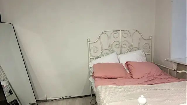 Salamandravantelo online show from March 2026 03:18:02 PM