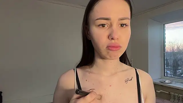 Salamandravantelo online show from March 2026 03:46:02 PM