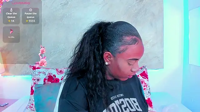 laia fisher  online show from March 2026 11:54:02 AM