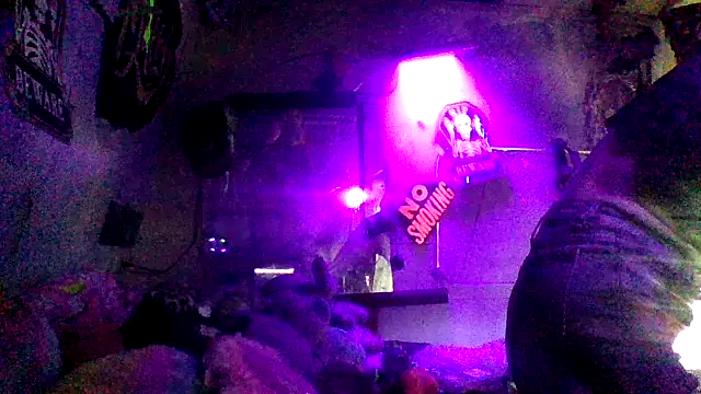 issyamazin online show from April 2026 06:58:02 PM