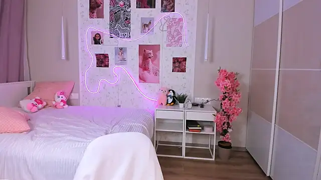 Snapshot of Ella_Lane chatting on March 2026 05:08:02 AM Ella Lane online show from March 2026 05:08:02 AM