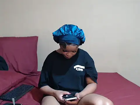 Snapshot of KinkyPxx chatting on June 2026 05:12:02 AM KinkyPxx online show from June 2026 05:12:02 AM