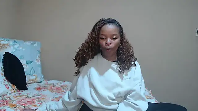 Snapshot of KinkyPxx chatting on May 2026 12:37:02 AM KinkyPxx online show from May 2026 12:37:02 AM