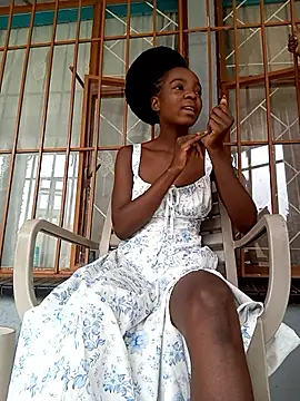 Snapshot of SexySlender_05 chatting on March 2026 08:58:01 AM SexySlender 05 online show from March 2026 08:58:01 AM