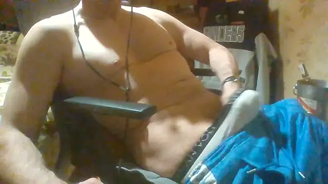 ALEXAND77777 online show from February 2026 06:21:01 PM