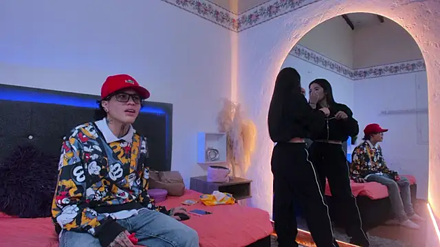 Ale cuzz online show from March 2026 03:33:01 PM