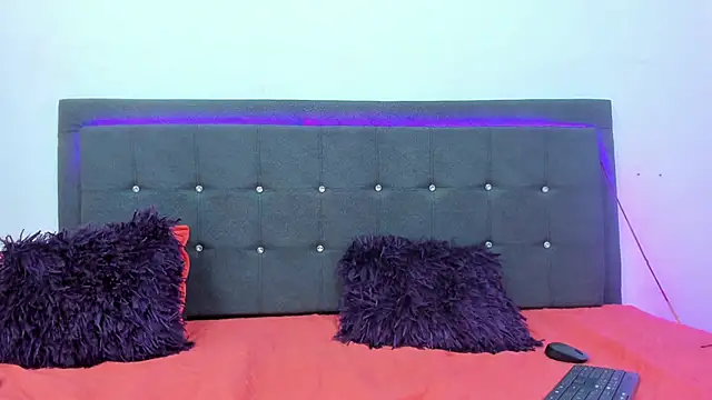 Snapshot of Ale_cuzz chatting on February 2026 02:08:02 PM Ale cuzz online show from February 2026 02:08:02 PM