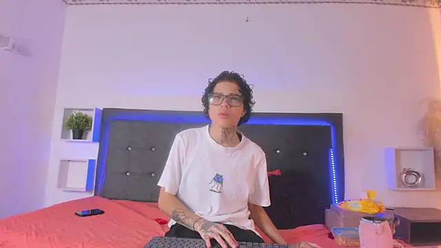 Ale cuzz online show from March 2026 02:53:02 PM