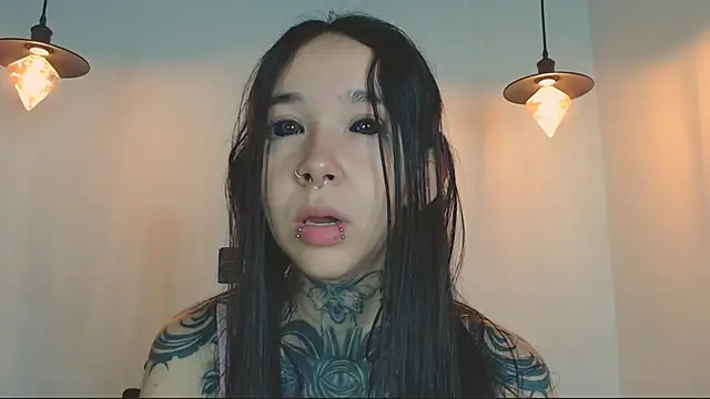 alien eyes09 online show from March 2026 02:08:01 AM