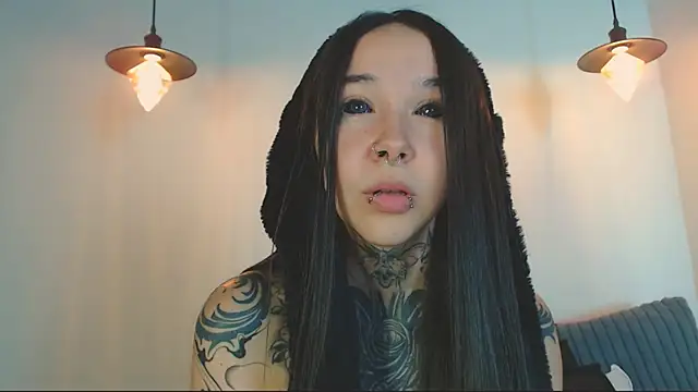 alien eyes09 online show from April 2026 02:27:02 AM