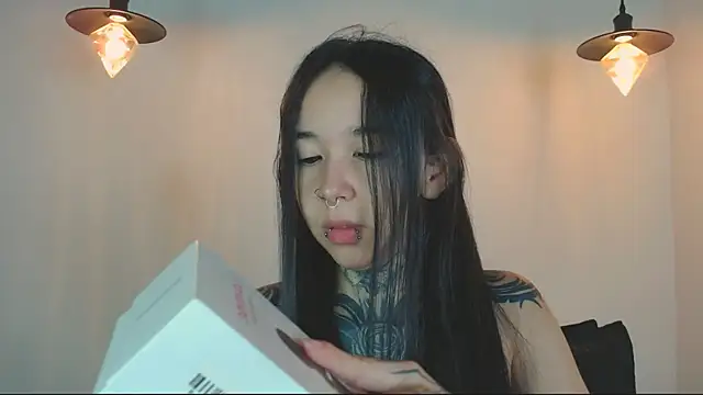 alien eyes09 online show from March 2026 02:06:02 AM