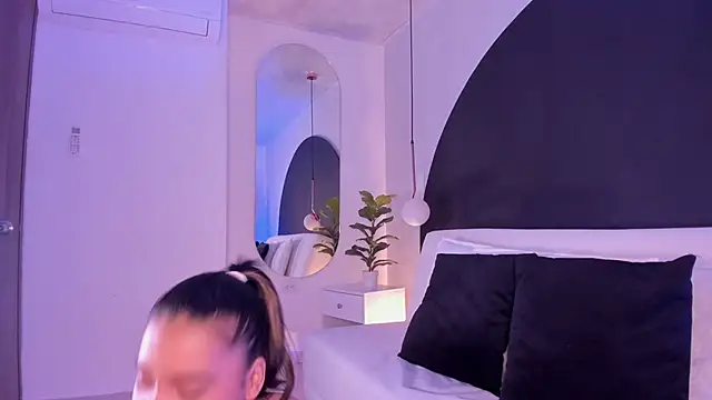 Rose jener06 online show from May 2026 05:20:02 PM