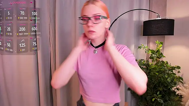 Snapshot of RonniHang chatting on February 2026 01:07:02 AM RonniHang online show from February 2026 01:07:02 AM