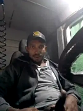 Deniodamasio online show from February 2026 02:00:02 AM