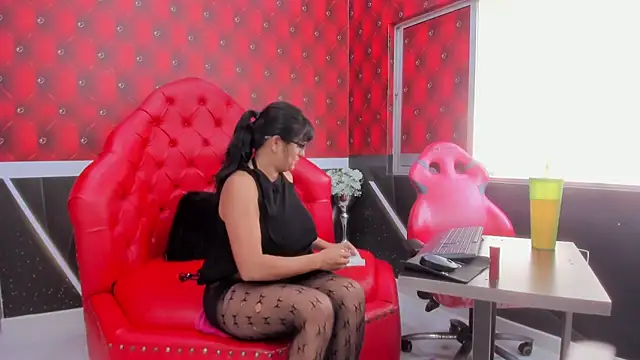 Snapshot of Lawuaifu11 chatting on February 2026 07:47:01 PM Lawuaifu11 online show from February 2026 07:47:01 PM