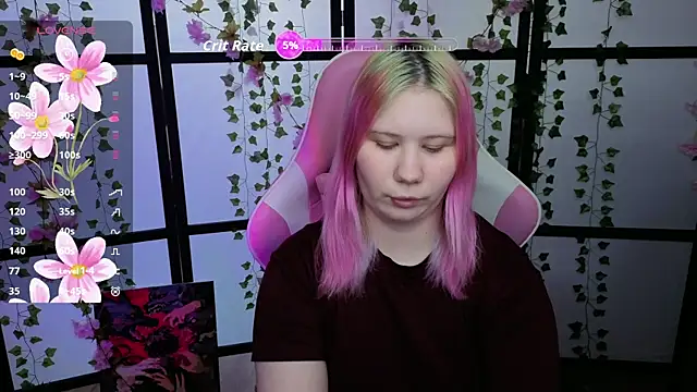 kitsune little online show from April 2026 07:56:02 AM