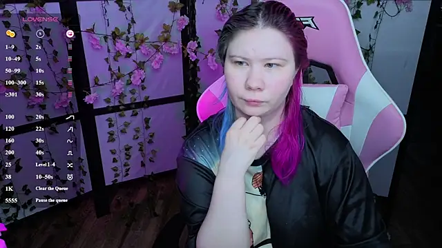 kitsune little online show from June 2026 12:10:02 AM
