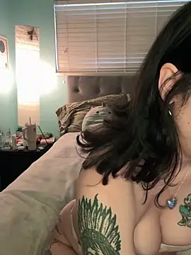 daniella monroe online show from March 2026 07:09:01 PM