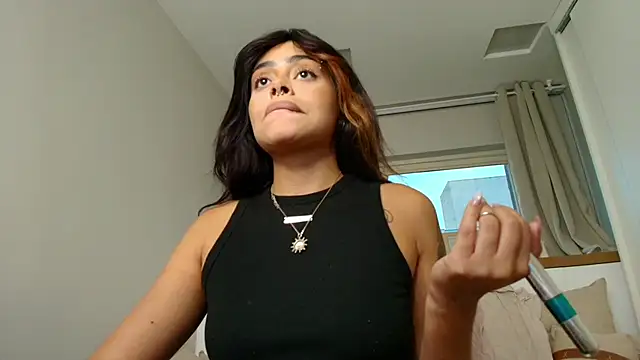 Pauline Clark online show from February 2026 08:42:01 PM