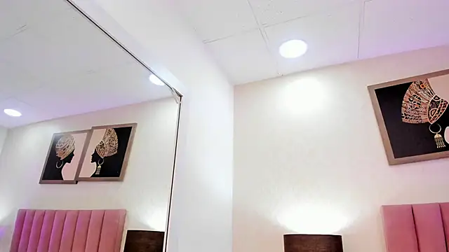 Rubi08  online show from May 2026 11:37:02 AM