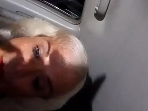 dustbunny64 online show from April 2026 05:32:01 AM