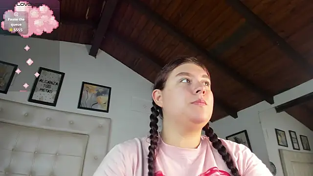 Snapshot of cotton_07 chatting on February 2026 11:10:01 AM cotton 07 online show from February 2026 11:10:01 AM