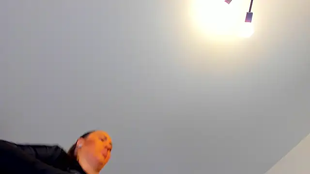 xMissElegantx online show from April 2026 09:50:02 PM