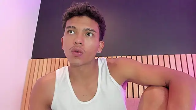 jhoystrong  online show from March 2026 07:41:01 PM