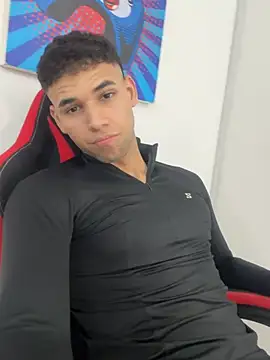 Snapshot of Thomas_walker14 chatting on May 2026 05:00:01 AM Thomas walker14 online show from May 2026 05:00:01 AM